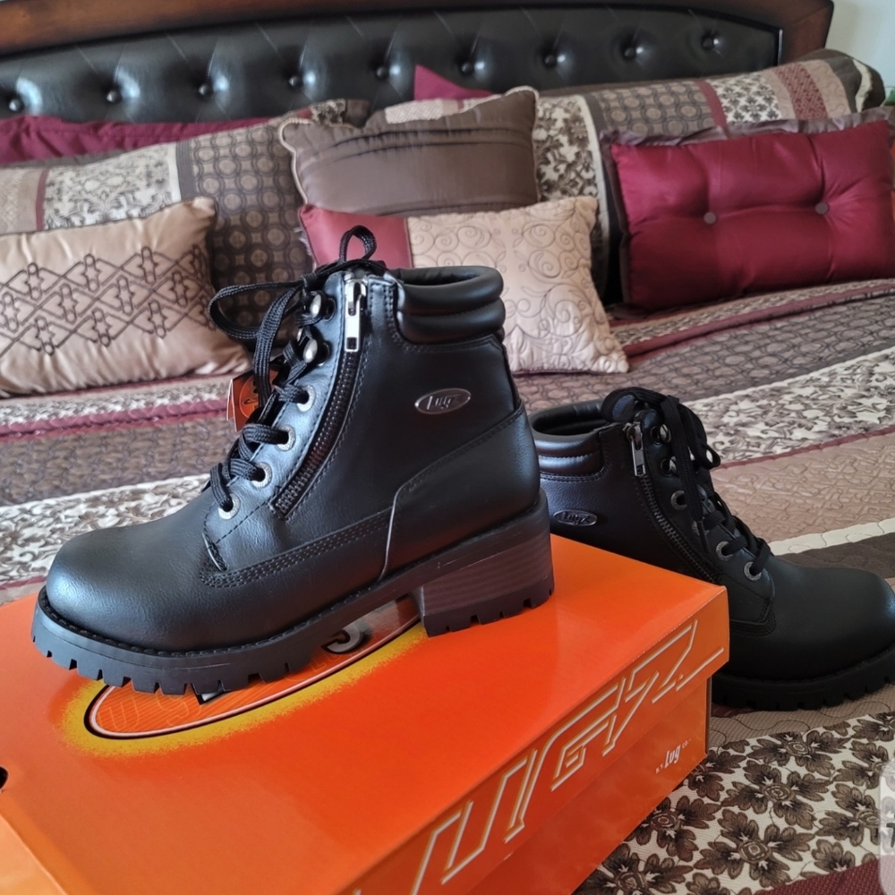 Lugz Flirt Hi Zip Boots